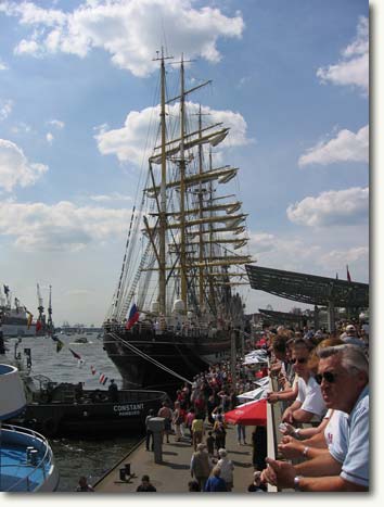 (HH-Landungsbrücken)